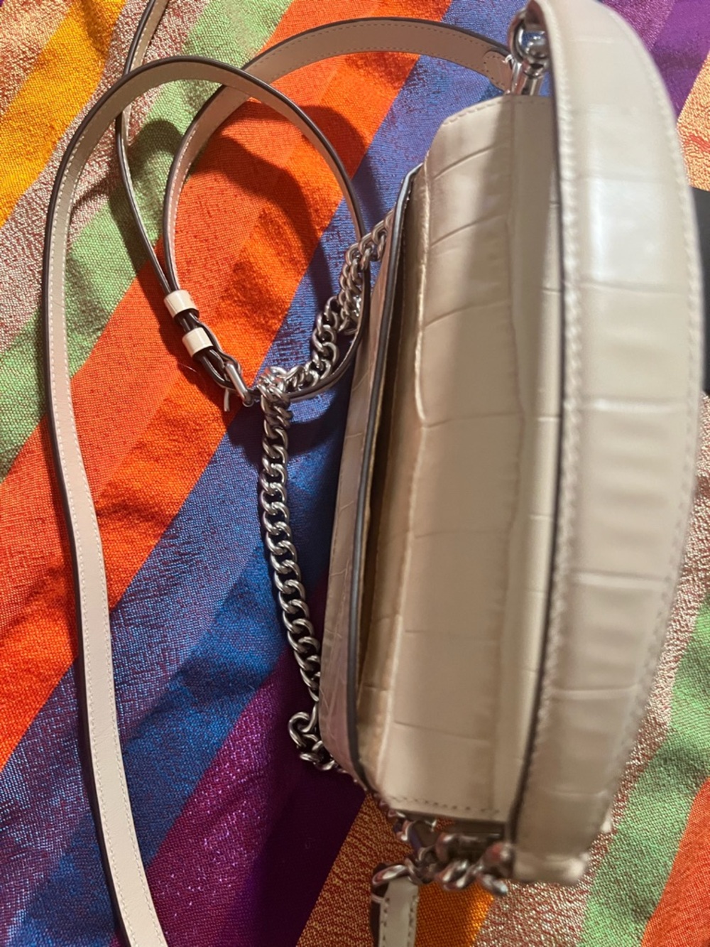 New Unused Coach Cassie Crossbody 19
White/cream croc-embossed leather - Picture 9 of 10